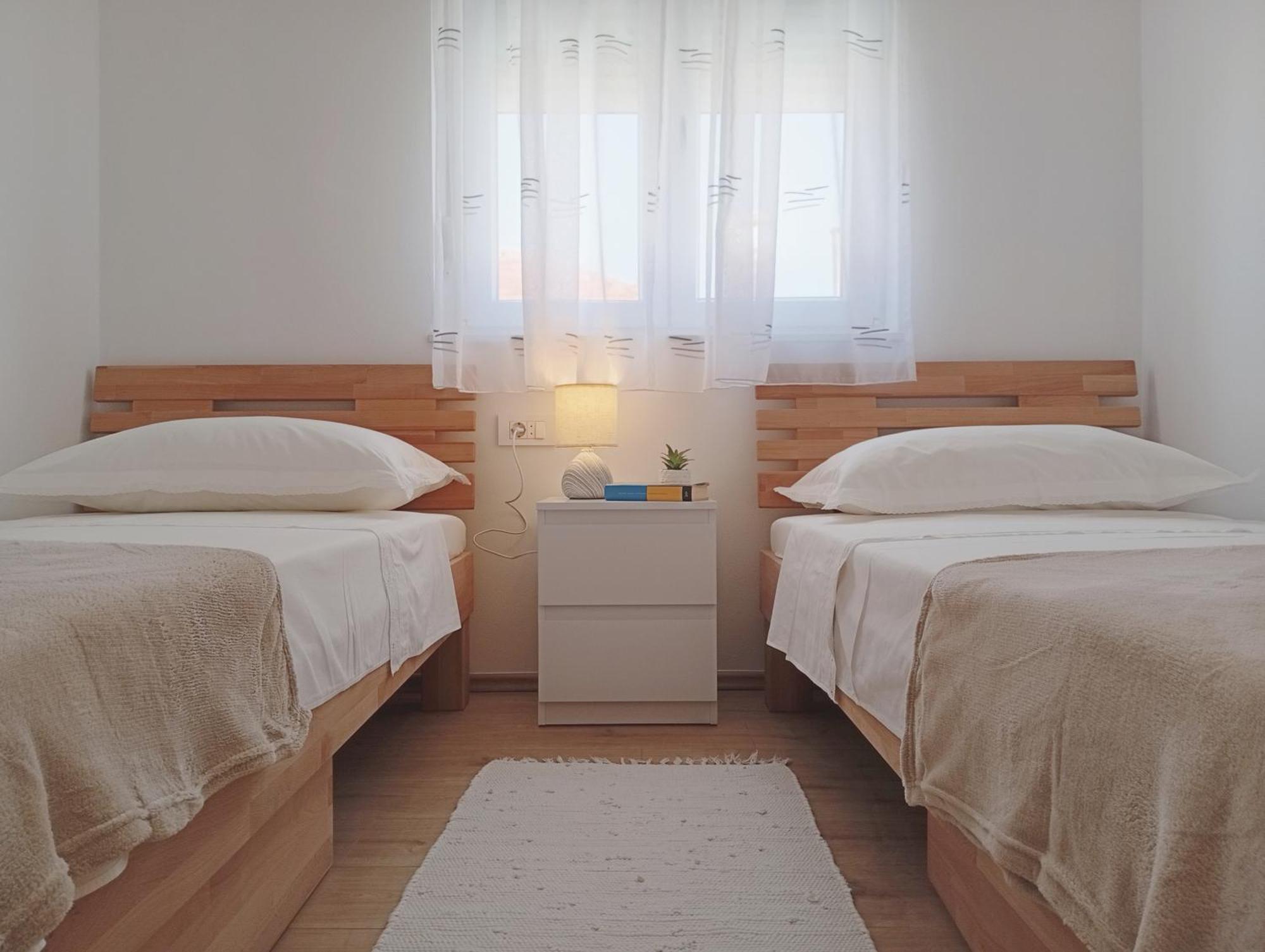 Apartments Villa Odesa With Shared Pool زادار الغرفة الصورة