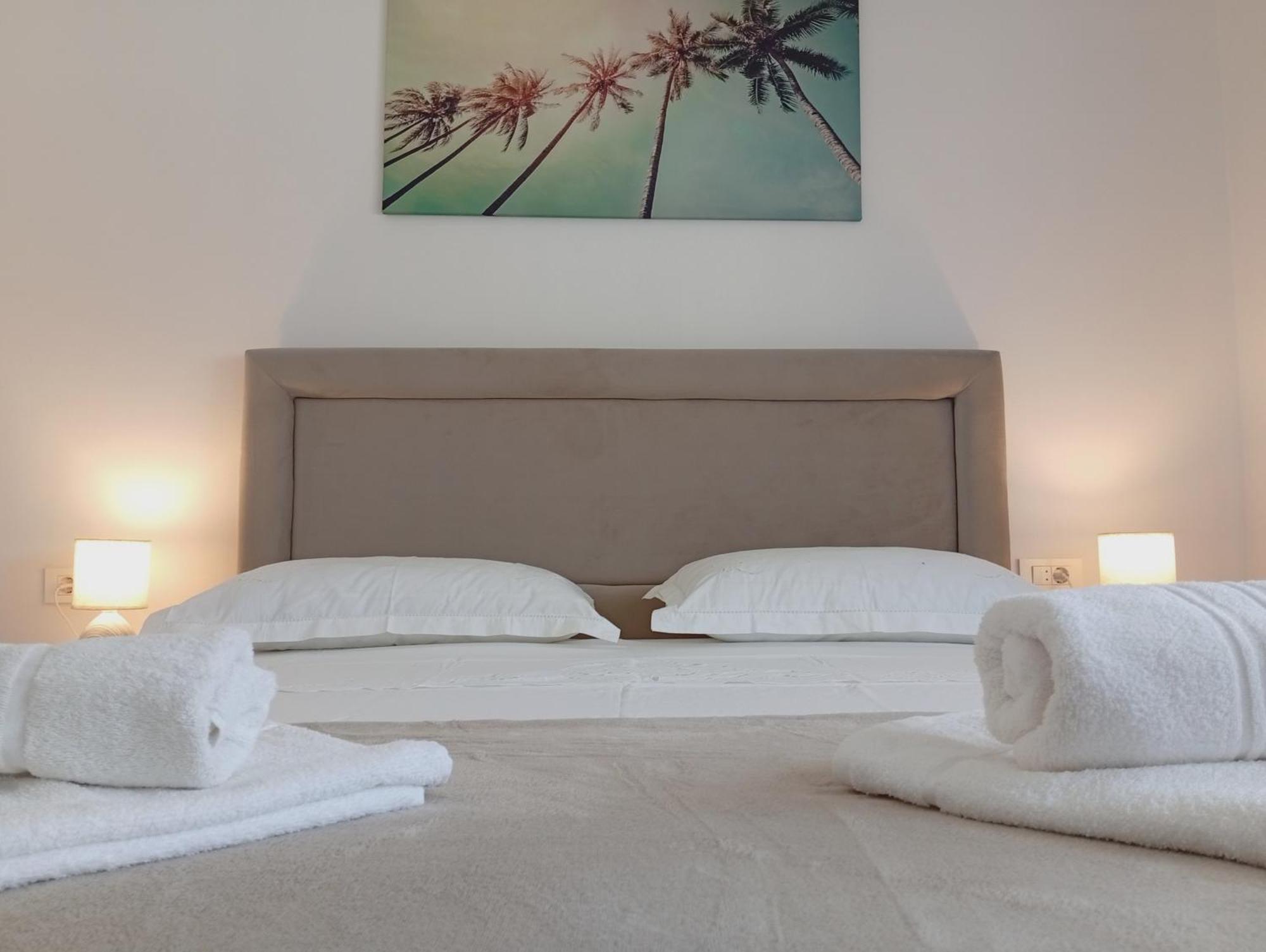 Apartments Villa Odesa With Shared Pool زادار المظهر الخارجي الصورة